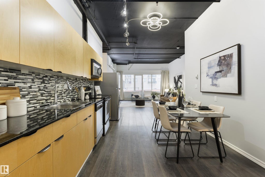 408 10179 105 Street Nw, Edmonton