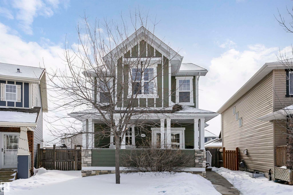 9807 104 Avenue, Morinville