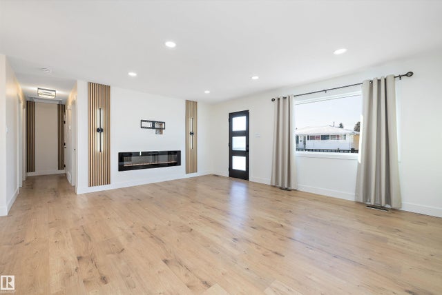 13515 67 Street, Edmonton