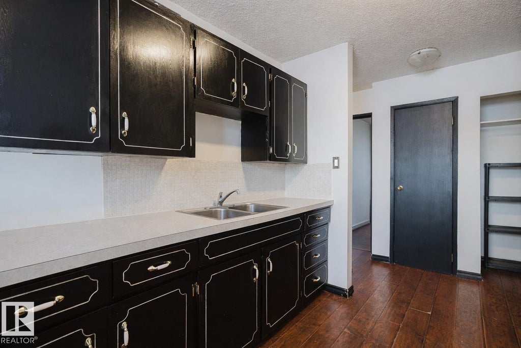 3917/3919 54 Street, Wetaskiwin