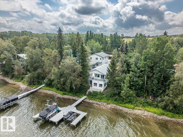 239 Lakeshore Drive, Rural Wetaskiwin County