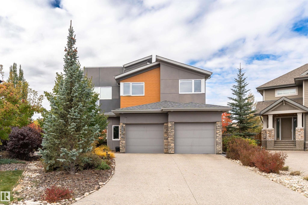 7404 May Common Nw, Edmonton
