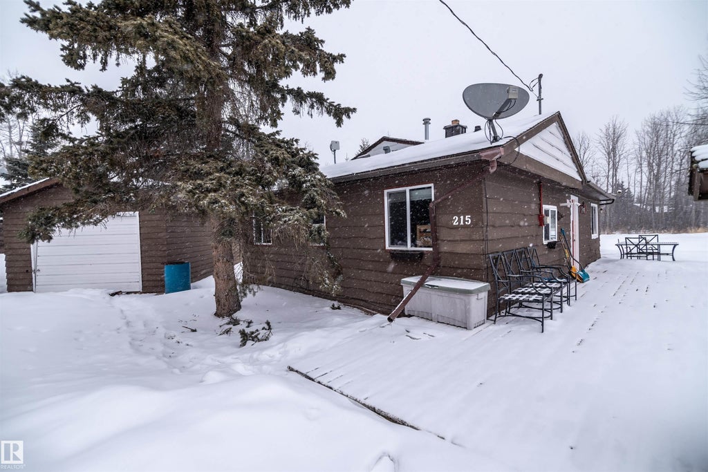215 2 Street, Rural Lac Ste. Anne County