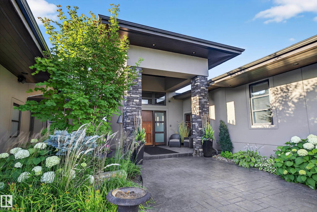 13758 Valleyview Drive Nw, Edmonton