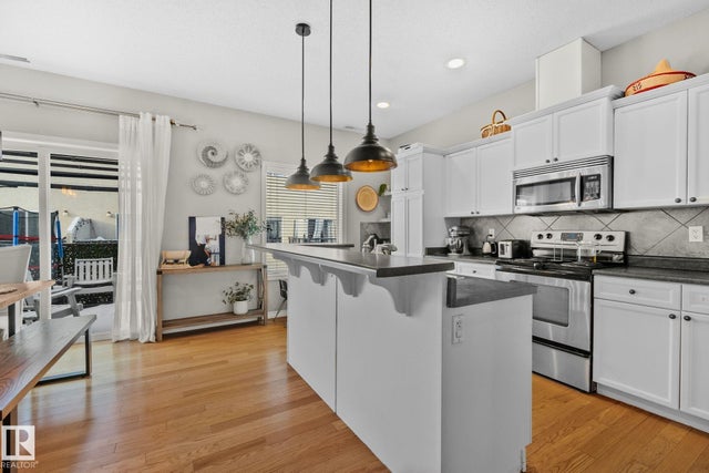 Photo of Listing #E4475646