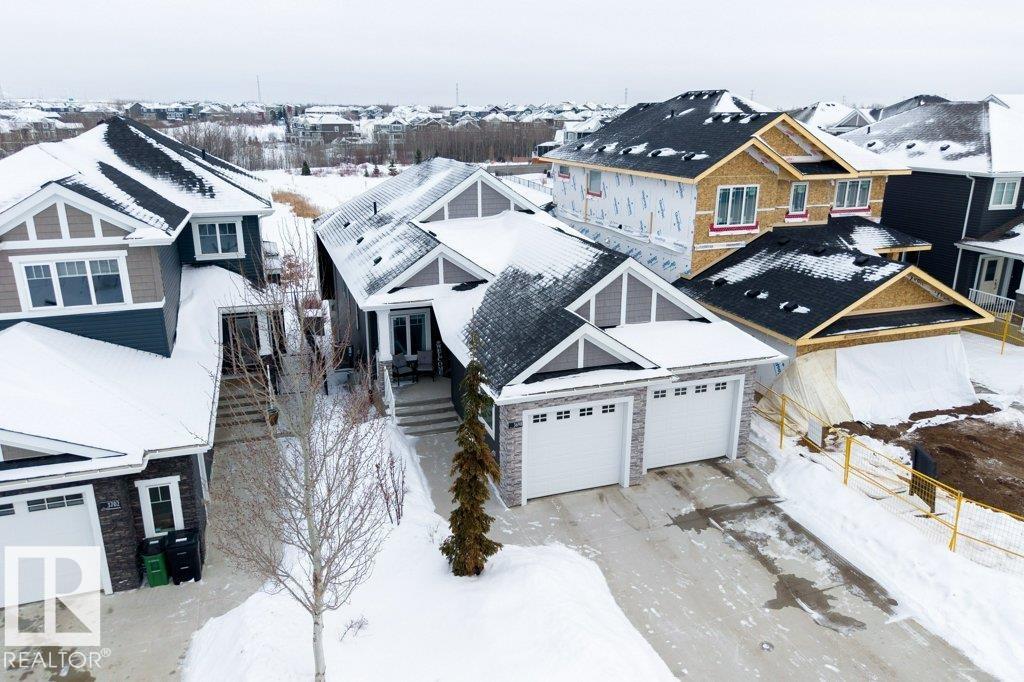 3698 Hummingbird Way, Edmonton