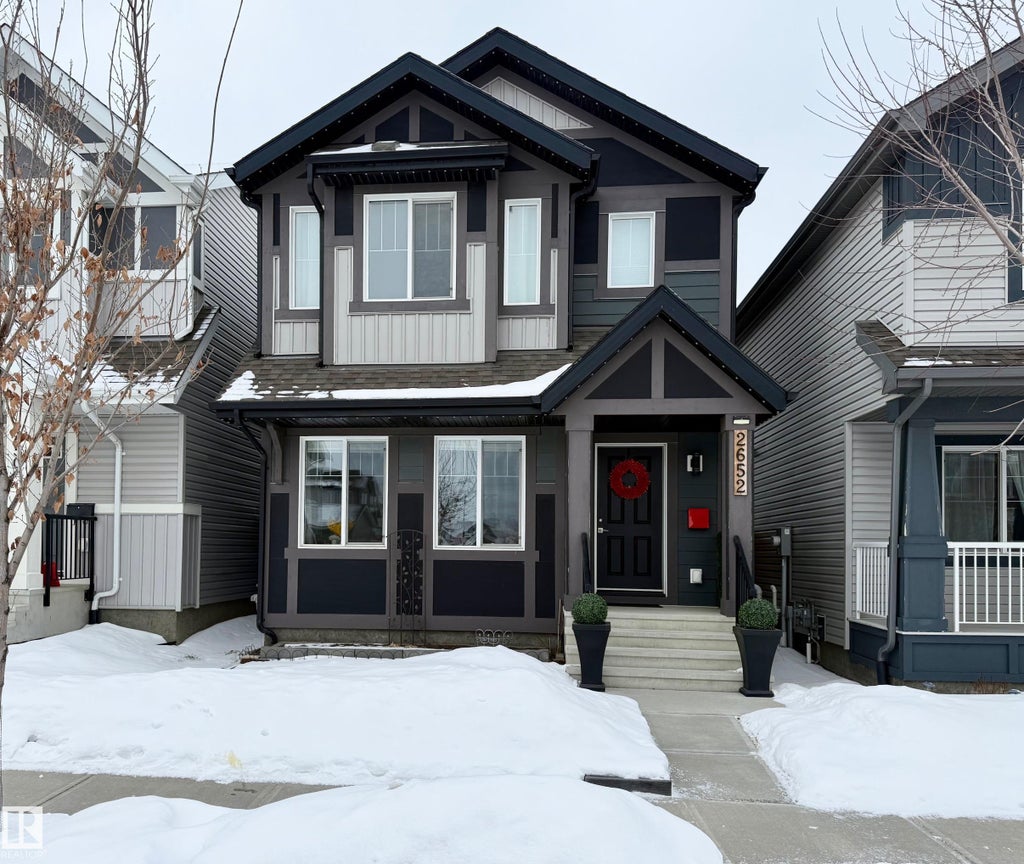 2652 Maple Way, Edmonton