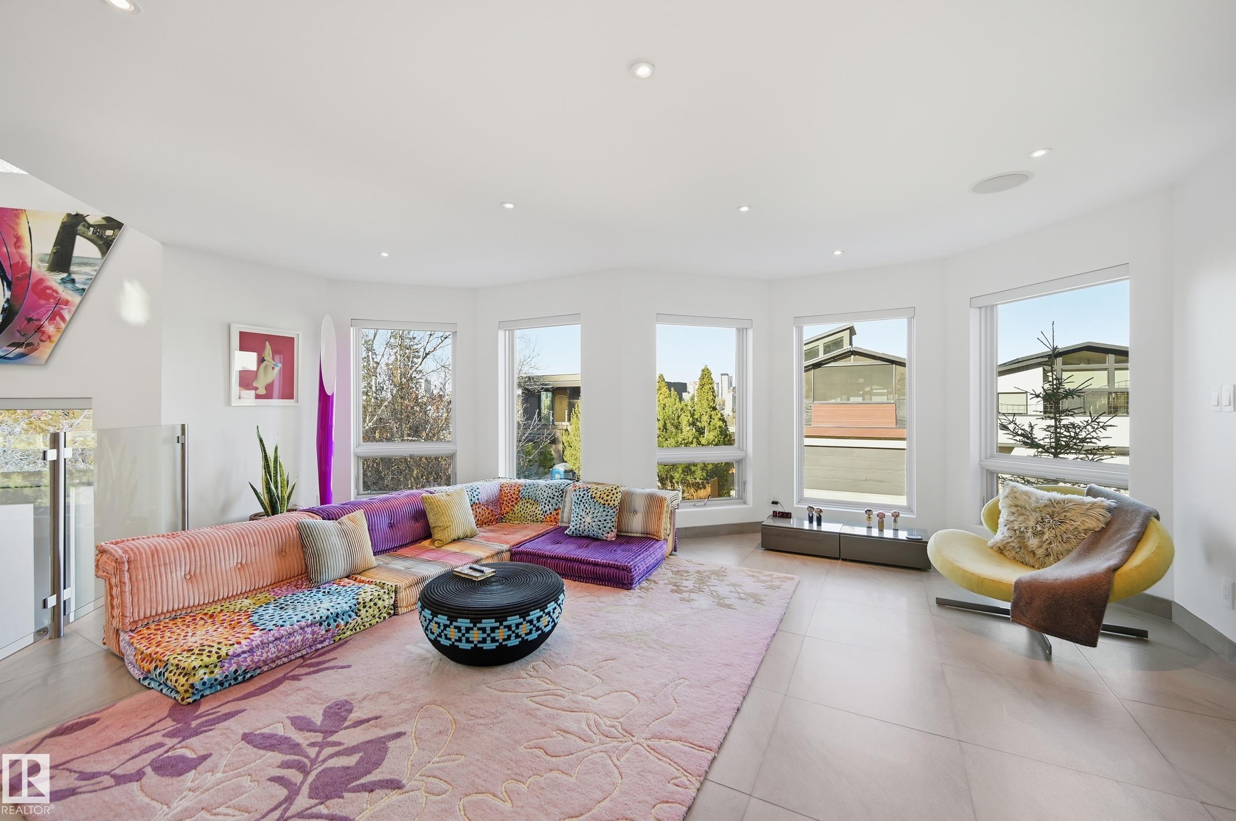 Photo of Listing #E4475713