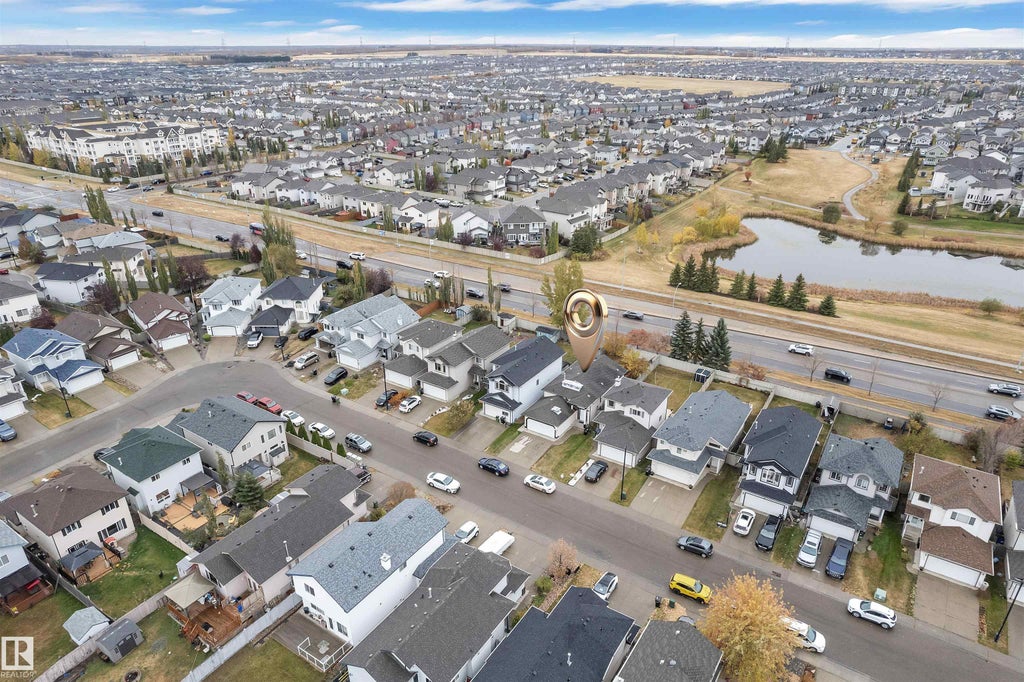 3307 24 Avenue, Edmonton