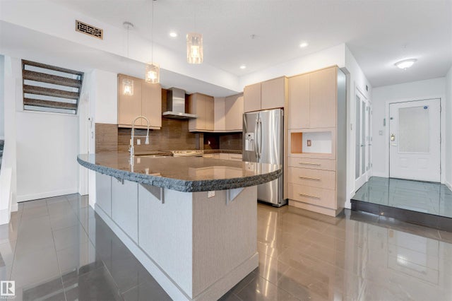 102 10711 83 Avenue, Edmonton