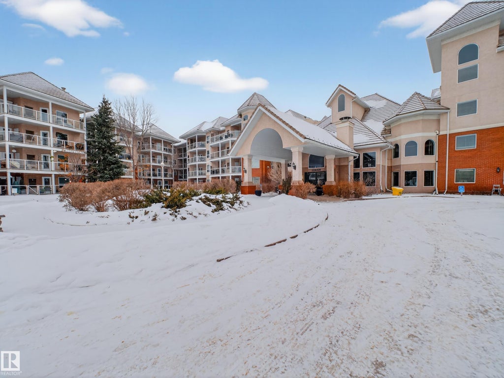 302 9008 99 Avenue Nw, Edmonton