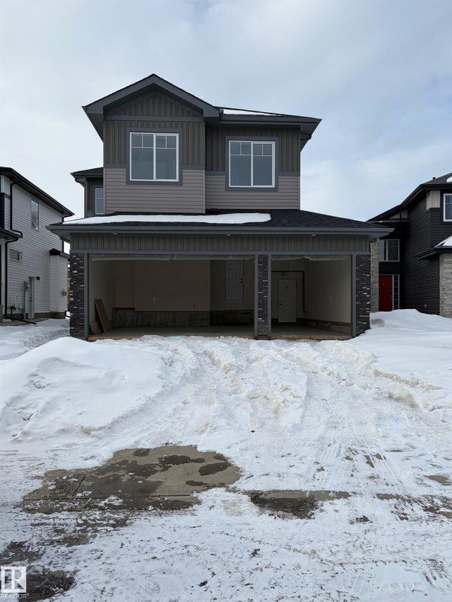 68 Maple Crescent, Gibbons