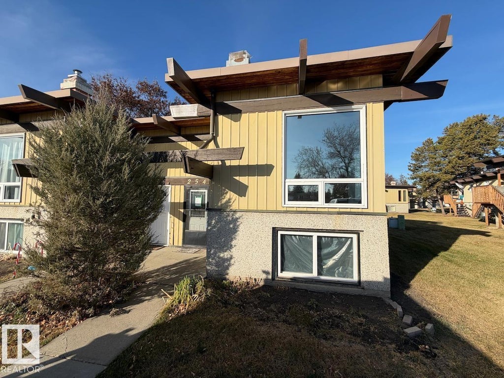 254 Richfield Road, Edmonton
