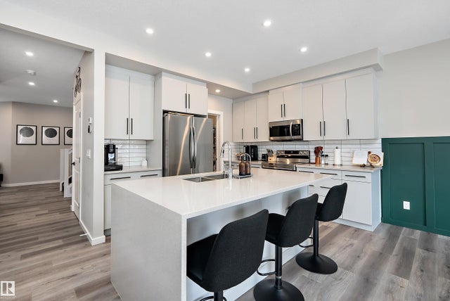 46 Chelles Wynd, St. Albert