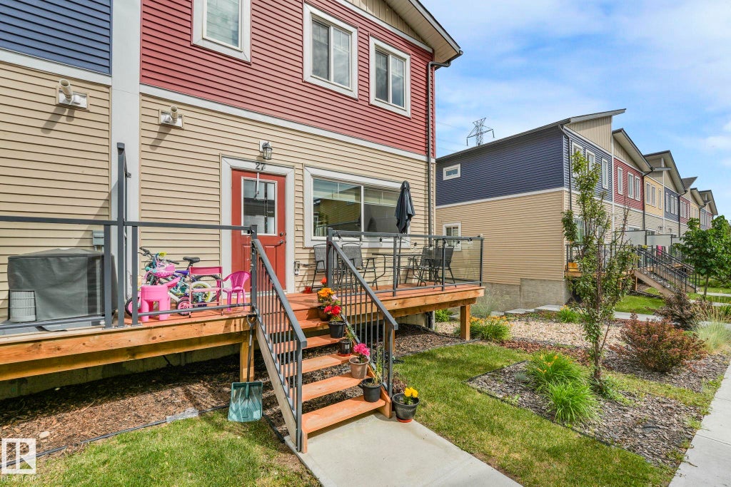 27 2803 14 Avenue Nw, Edmonton