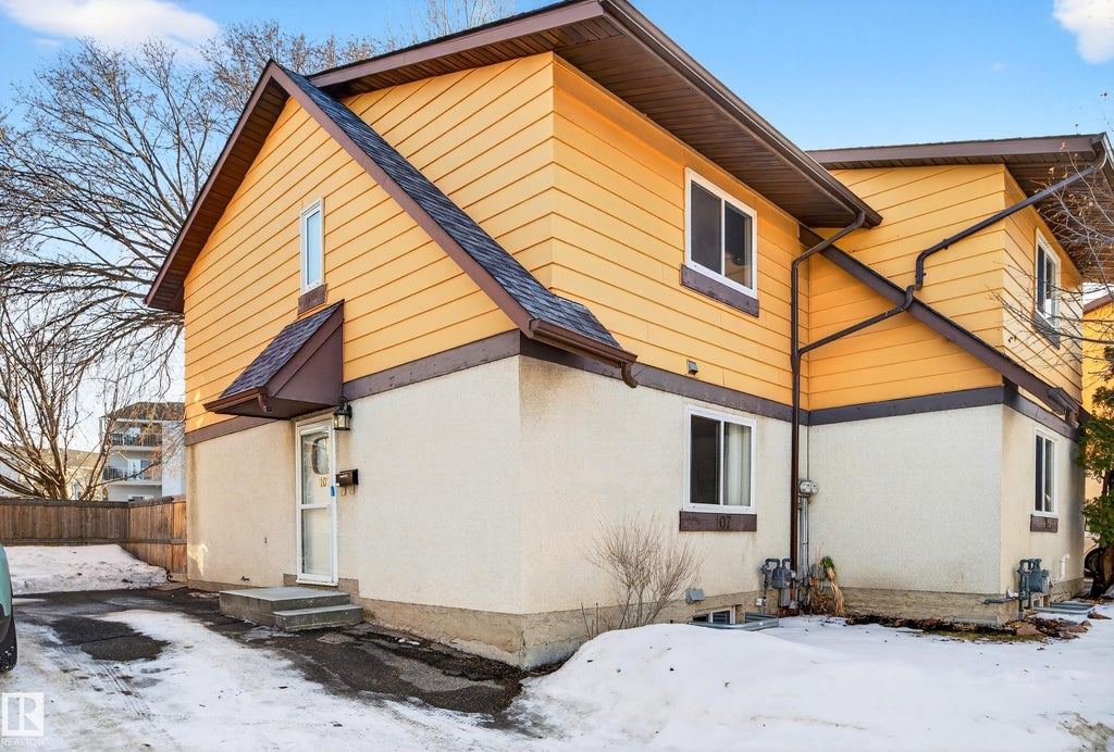 107 Woodstock, Edmonton