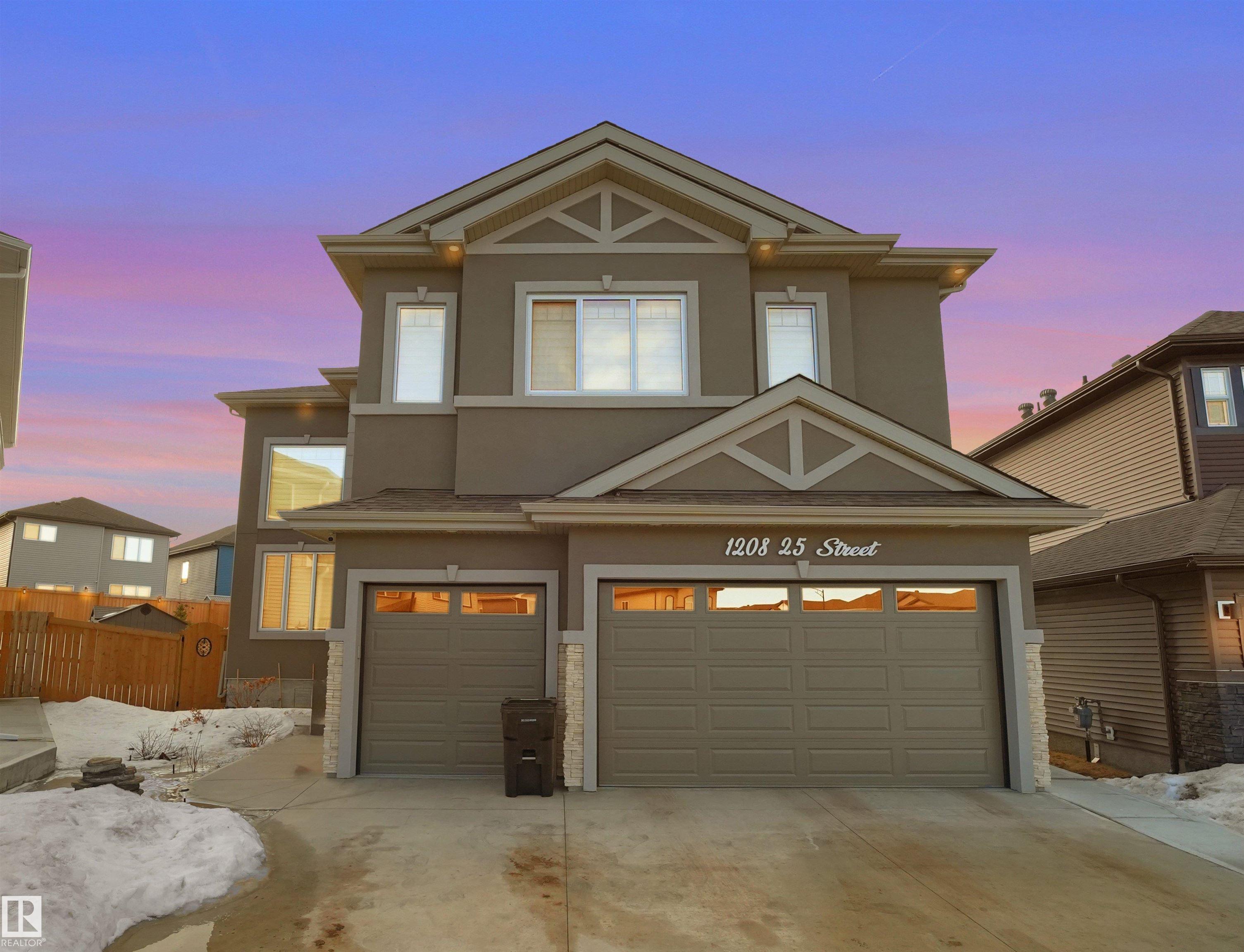 Photo for MLS®# E4476544 - home for sale at 1208 25 St Northwest, Laurel, Edmonton AB