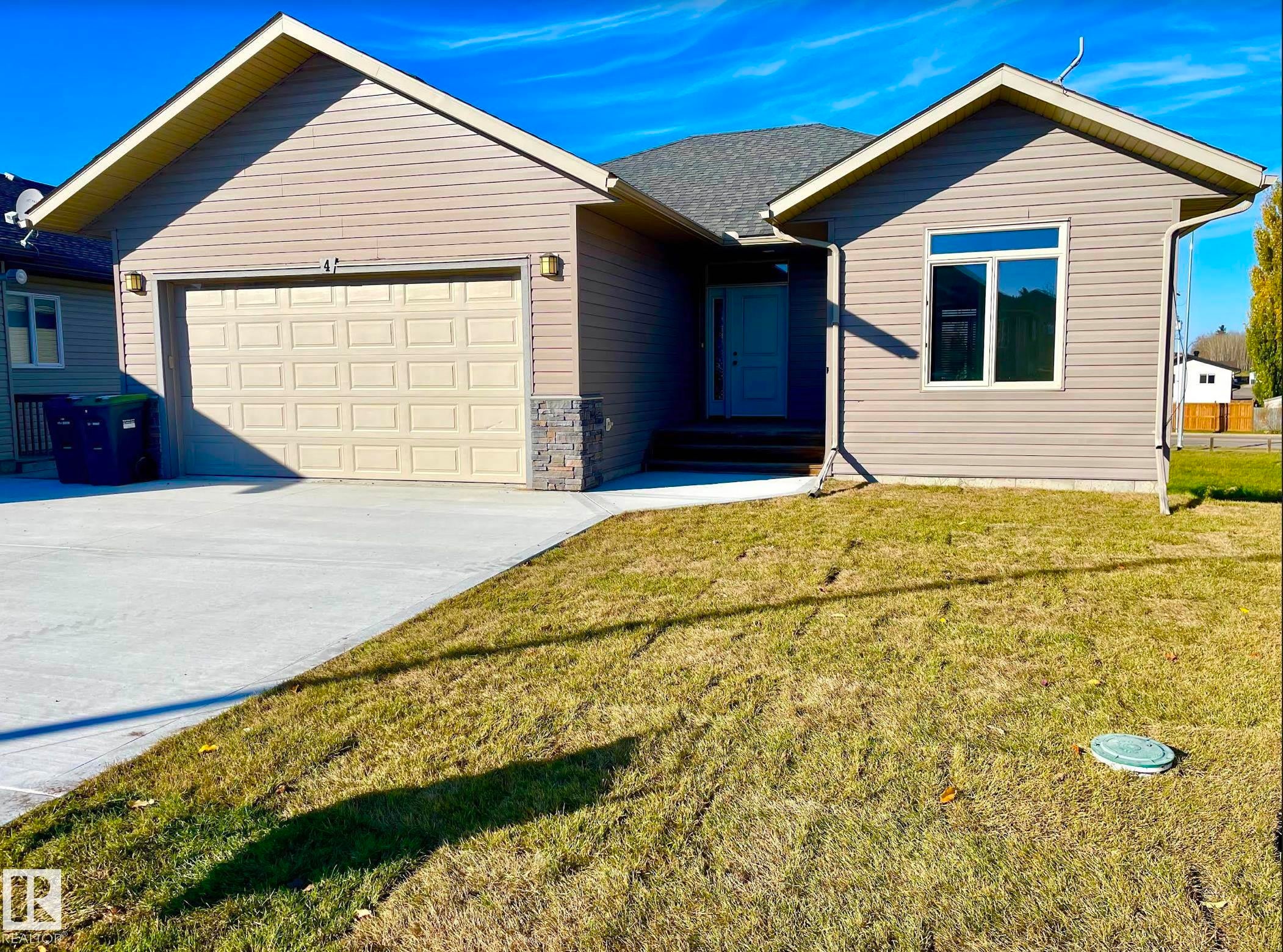 Cold Lake Real Estate: Single Family Property for Sale in Cold Lake North