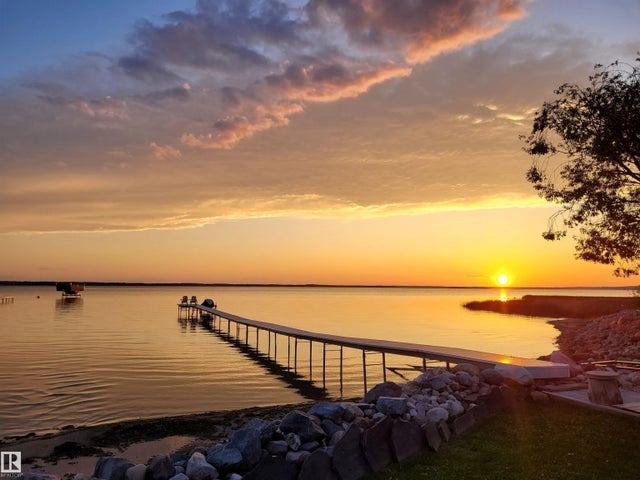 4536 Sunset Drive, Rural Lac Ste. Anne County