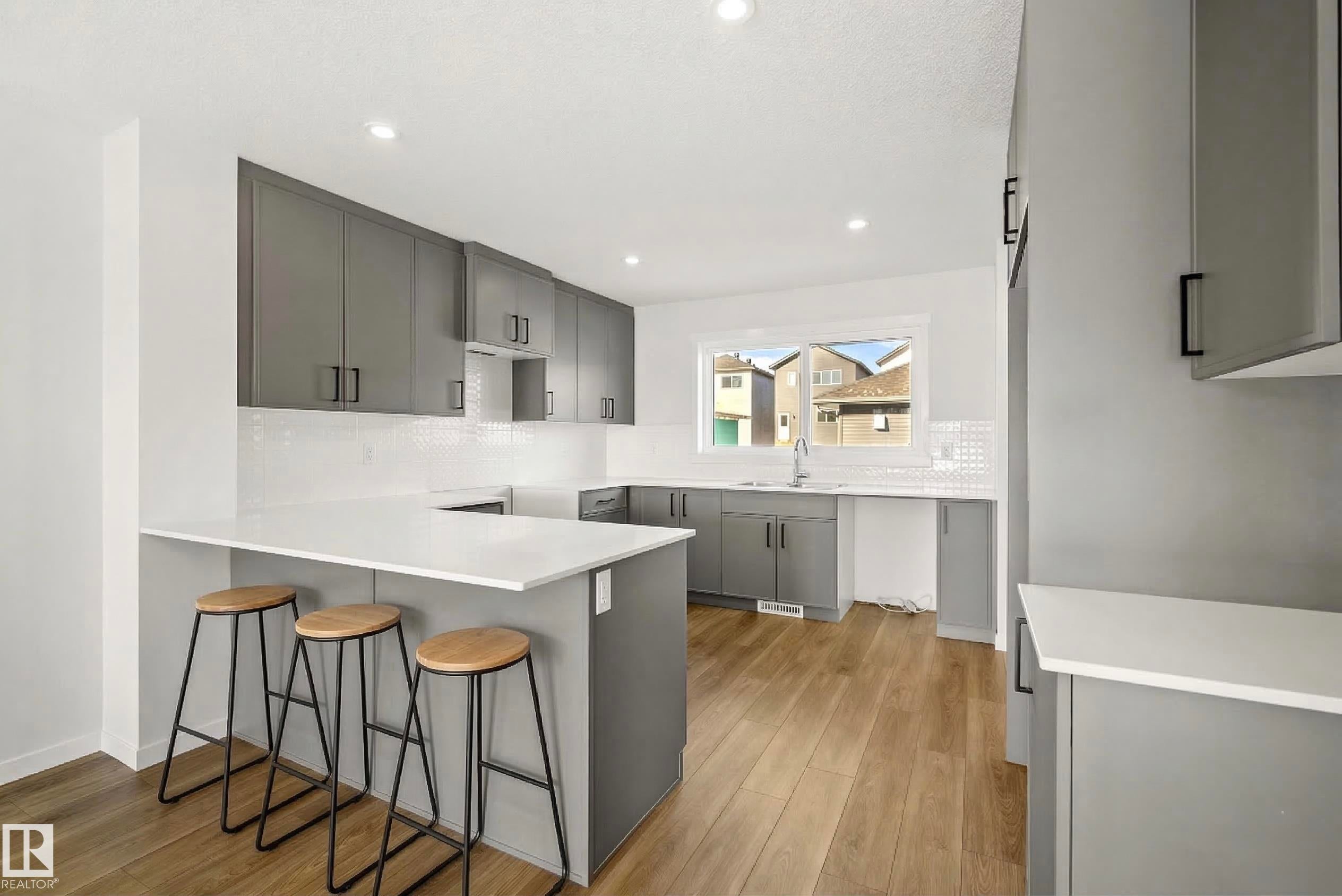 Home for Sale Located at 17666 69a Street Northwest, Edmonton, AB