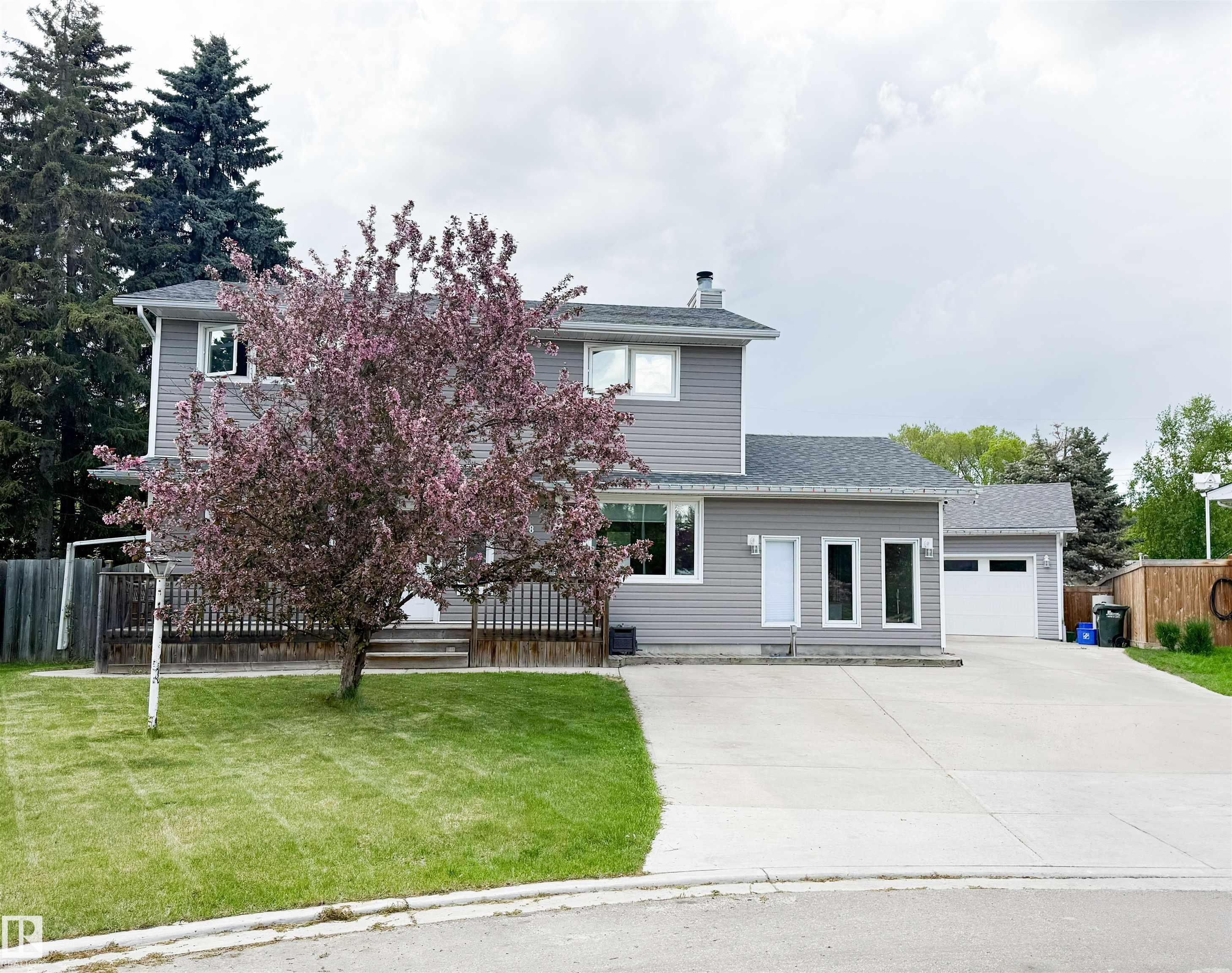 Sherwood Park Single Family Home for Sale 