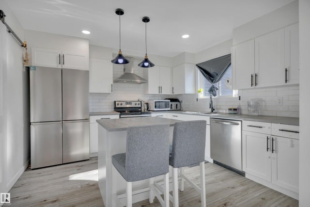 1714 Lakewood Road, Edmonton