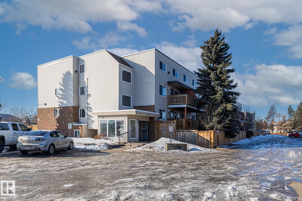 221 95 Mckenney Avenue, St. Albert