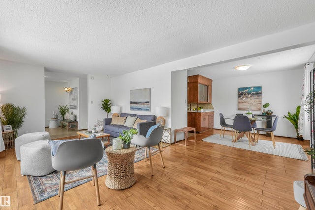 8016 73 Street, Edmonton