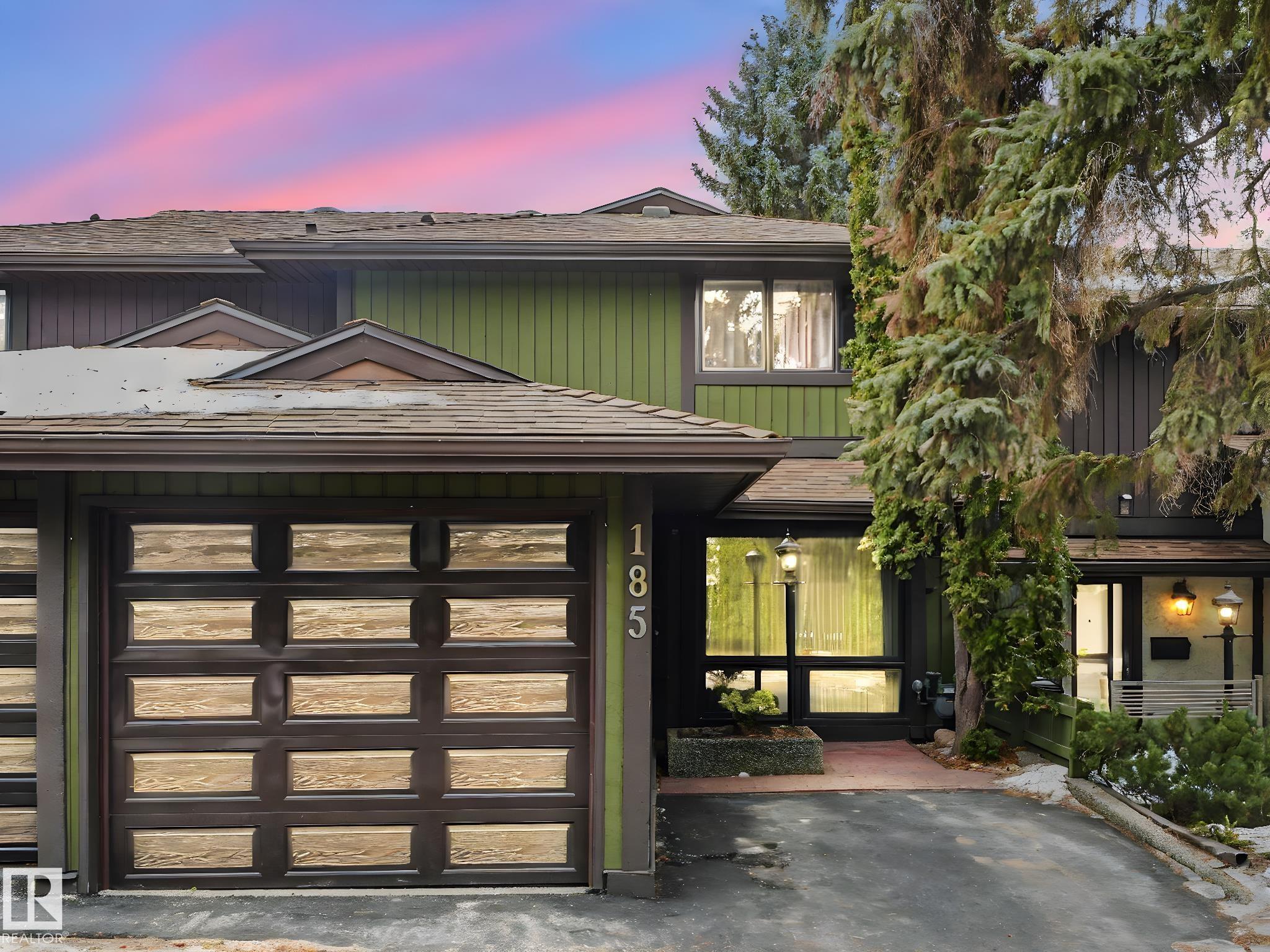 Photo for MLS®# E4477204 - home for sale at 185 Hearthstone Northwest, Brander Gardens, Edmonton AB