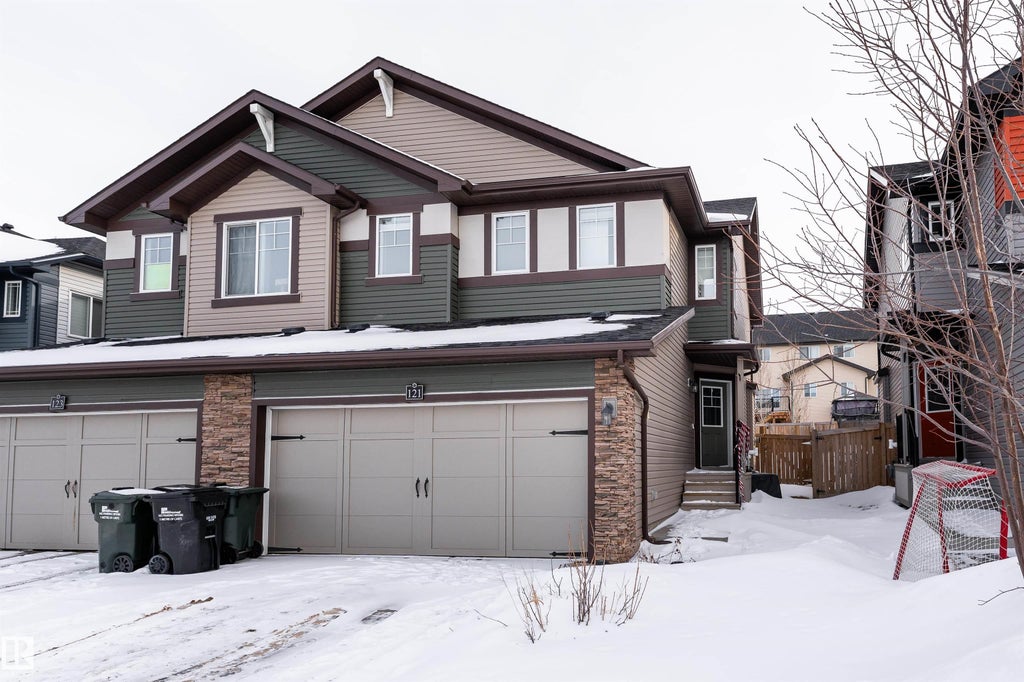 121 Abbey Road, Sherwood Park
