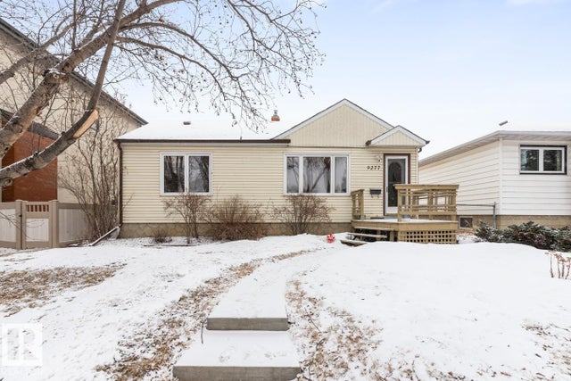 Single Family Home for Sale in Edmonton, AB