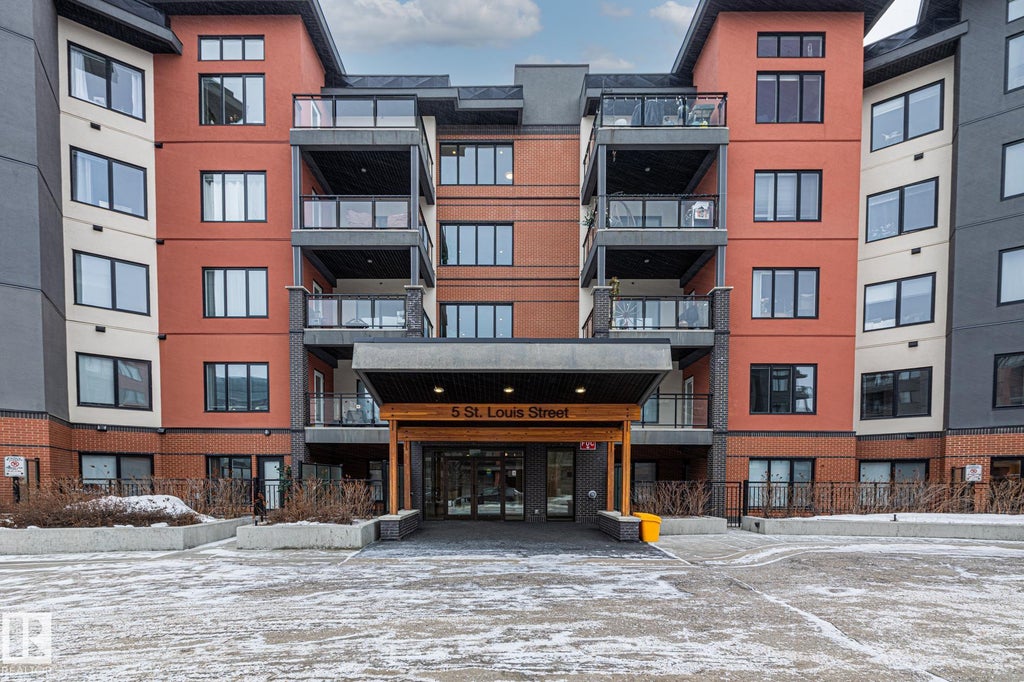 116 5 St Louis Street, St. Albert