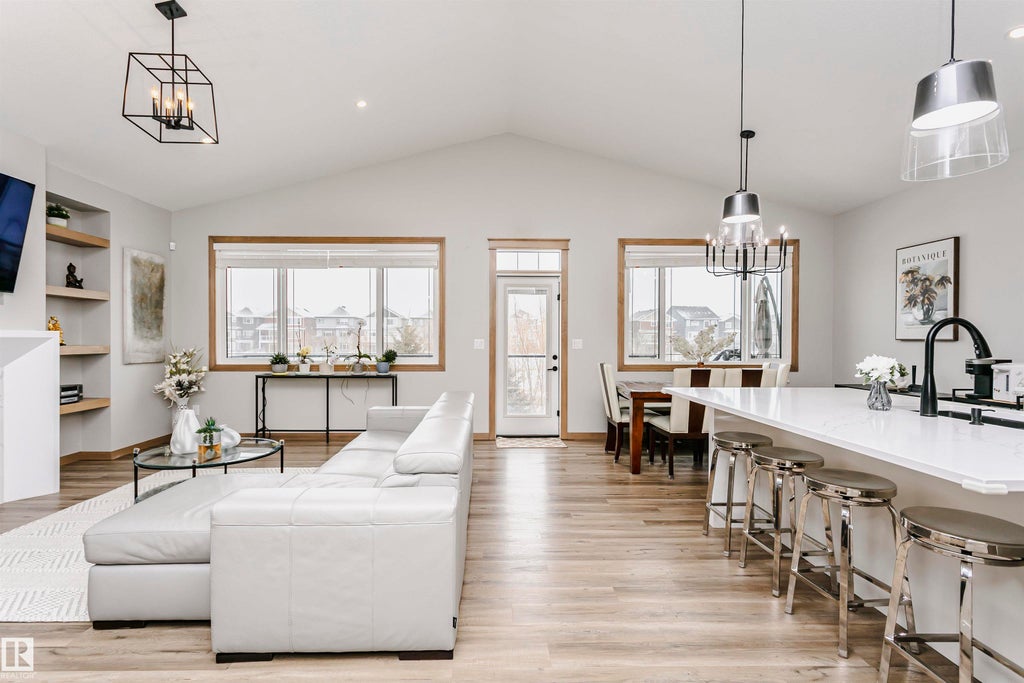 9735 223 Street Nw, Edmonton