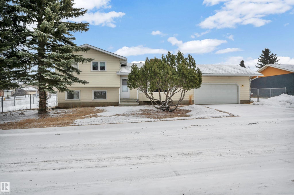 39 Woodstock Drive, Sherwood Park