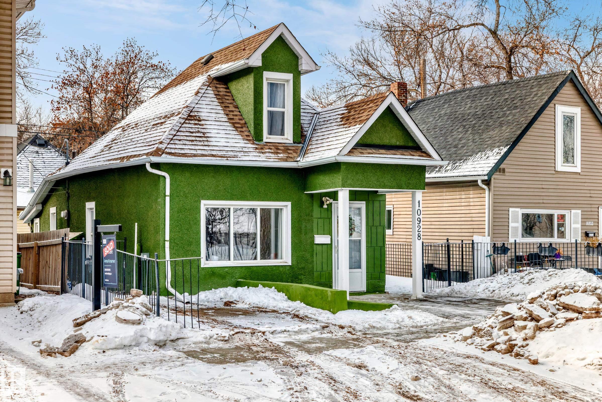 Edmonton Single Family Home for Sale 