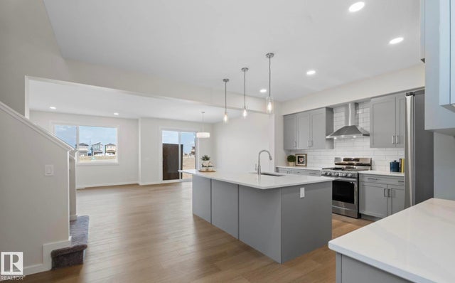 2431 207 Street, Edmonton