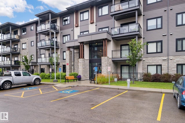 420 524 Griesbach Parade Parade, Edmonton