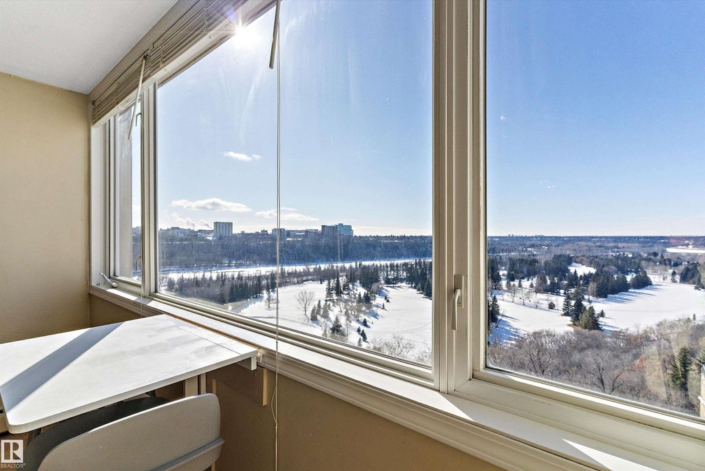 804 9816 112 Street Nw, Edmonton