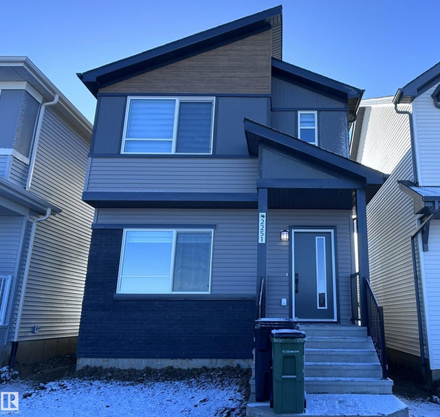 2251 Alces Drive, Edmonton