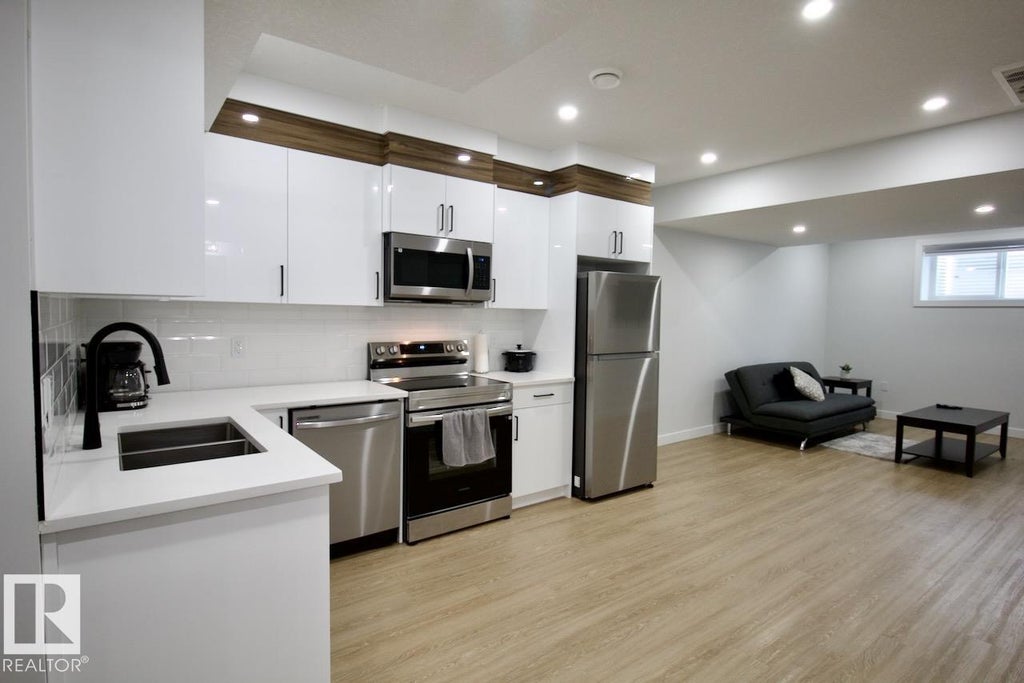 11932 64 Street, Edmonton