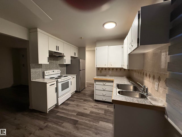 9112 9112 115 Avenue, Edmonton