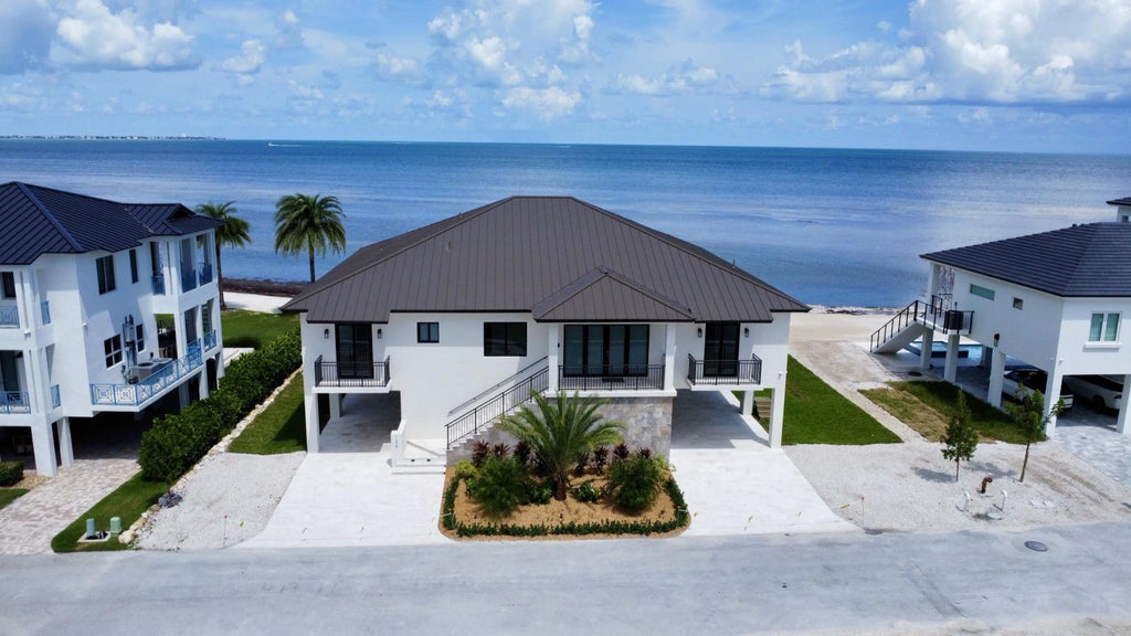 126 Sunrise Drive, MARATHON