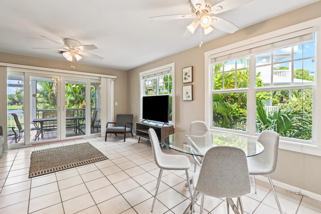14 Kingfisher Lane, KEY WEST