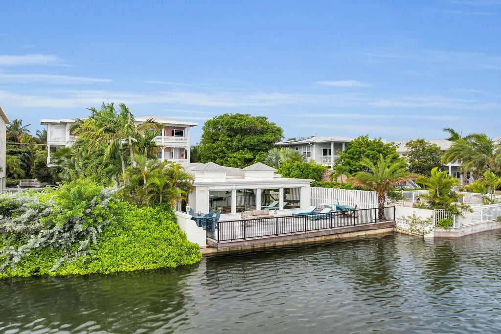 827 Eisenhower Drive, KEY WEST