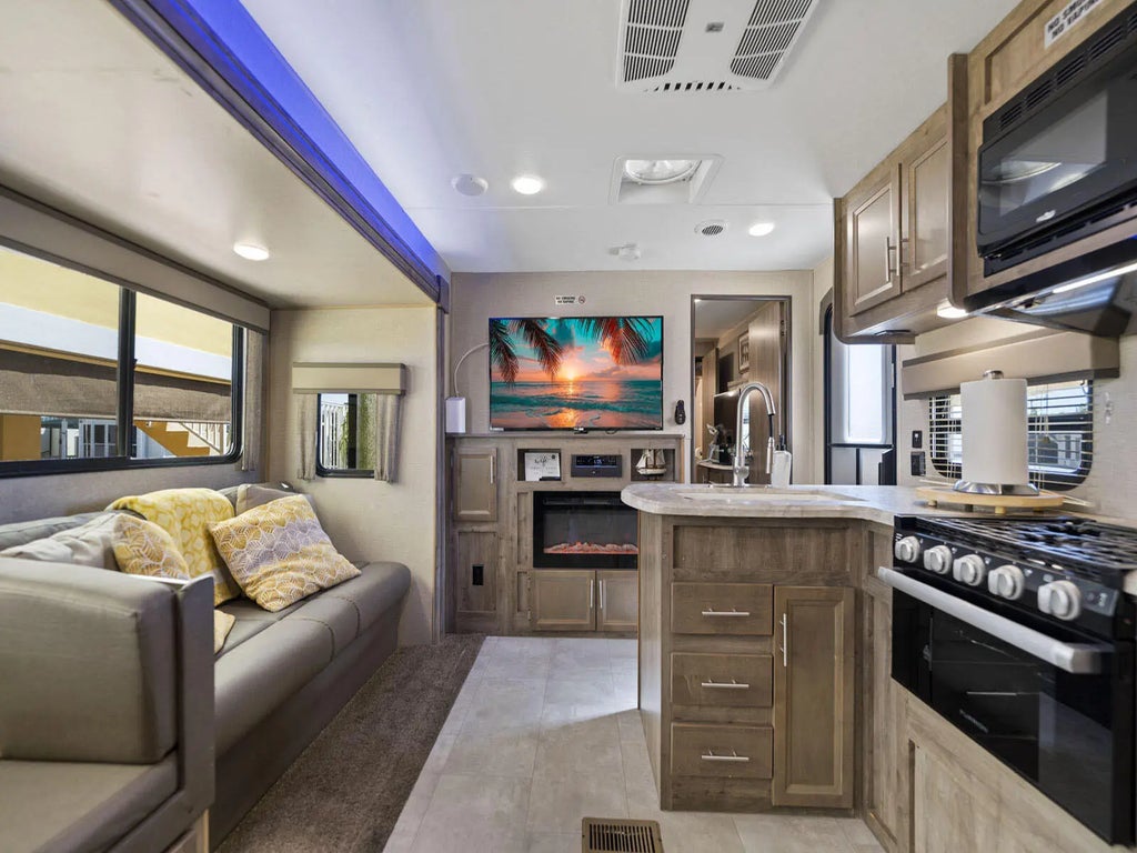 325 Calusa Street 497, KEY LARGO