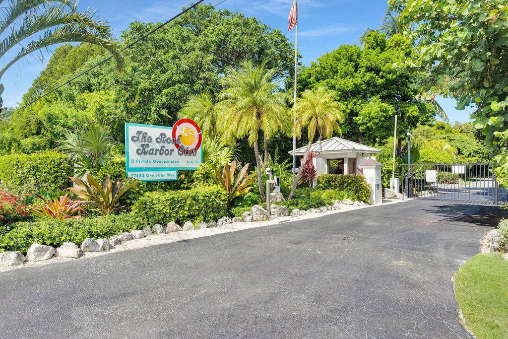 97652 Overseas Highway M8, KEY LARGO