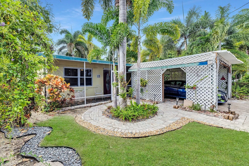 13 Bass Avenue, KEY LARGO
