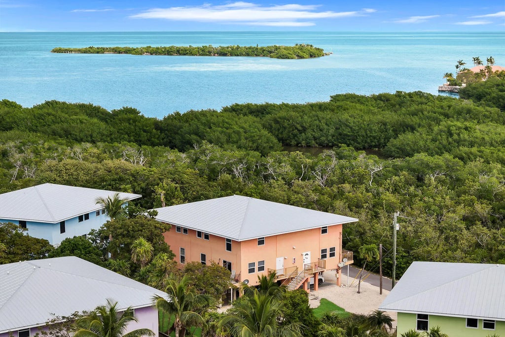111 Stirrup Key Woods Road 2b1, MARATHON