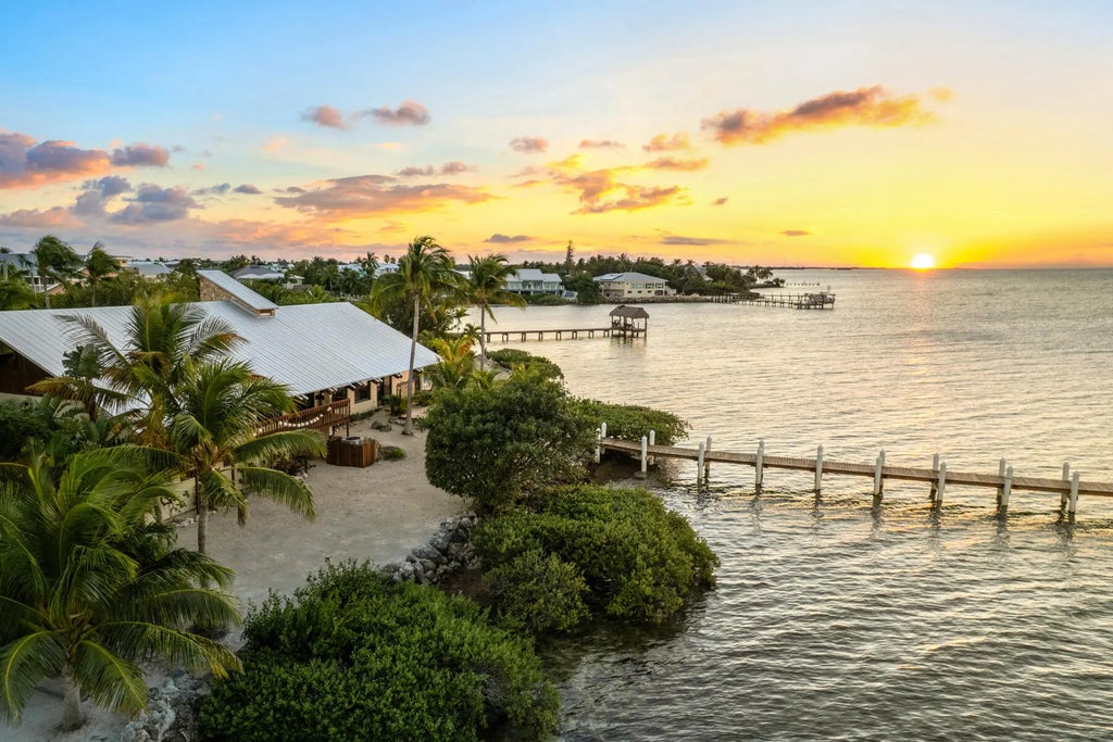 115 Windy Point Circle, MARATHON