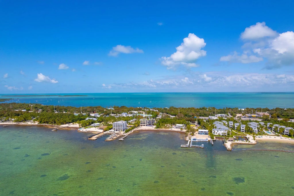 82719 Old Highway, ISLAMORADA